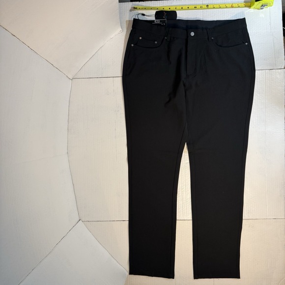 Mens NWT‎ 36x32 Performance Pants Greg Norman Stretch Comfort Classic Black Golf - Picture 12 of 16